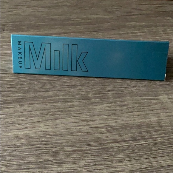 NWT Milk Makeup Kush Waterproof Black Mascara - Picture 4 of 9